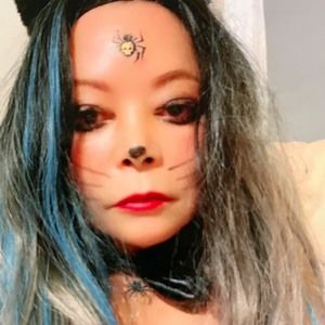 Meet your Posher, Vicky